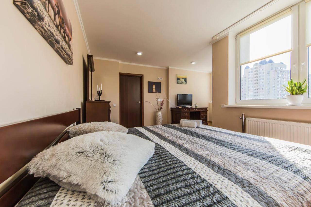 Super Comfort Flat For You Near The Metro. Kijów Zewnętrze zdjęcie