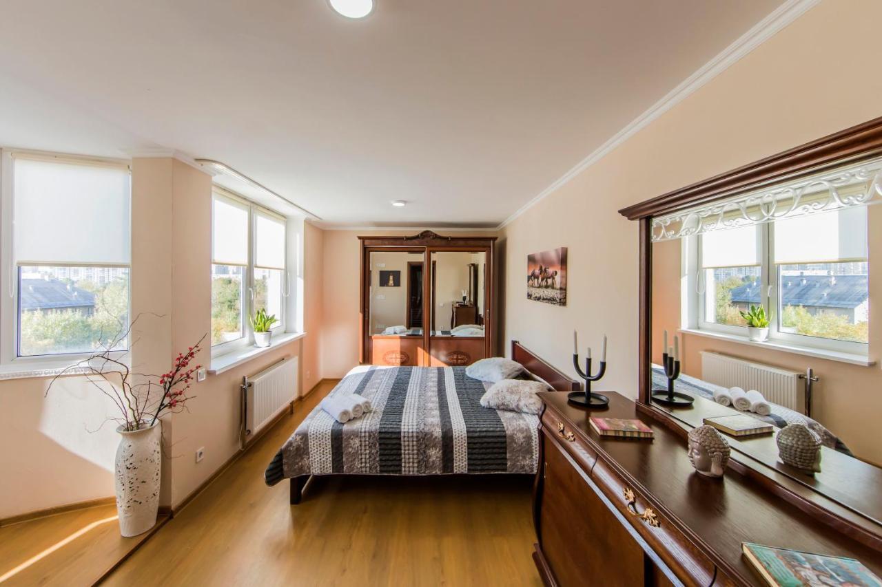 Super Comfort Flat For You Near The Metro. Kijów Zewnętrze zdjęcie