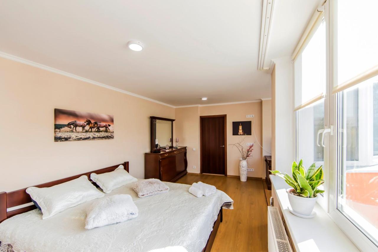 Super Comfort Flat For You Near The Metro. Kijów Zewnętrze zdjęcie