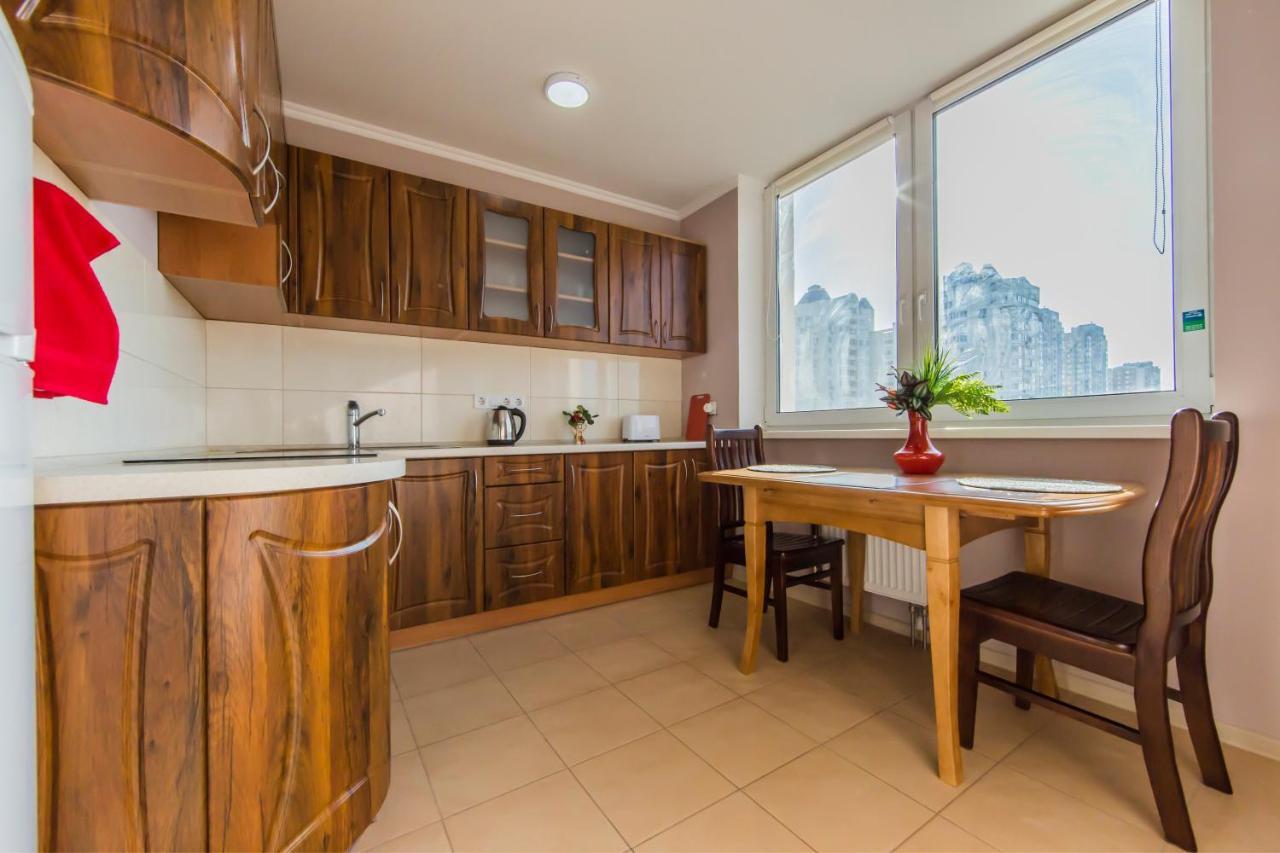 Super Comfort Flat For You Near The Metro. Kijów Zewnętrze zdjęcie