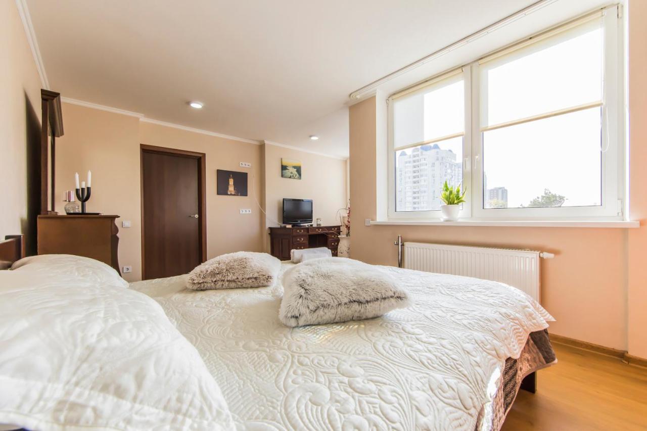 Super Comfort Flat For You Near The Metro. Kijów Zewnętrze zdjęcie